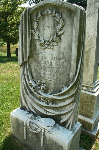 Captain Henry Sand's monument.