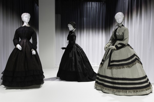 Here's a wonderful use of black and gray. Very fashionable! Anna Wintour Costume Center, Lizzie and Jonathan Tisch Gallery Image: © The Metropolitan Museum of Art