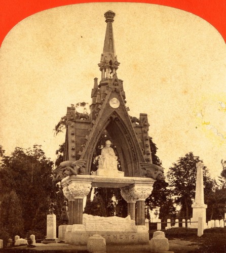 A half-stereoscopic view of the Matthews Monument, circa 1875.