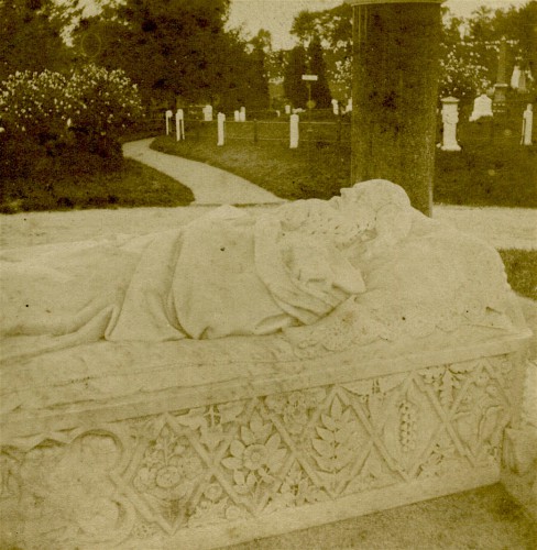 The upper half of the Matthews Effigy. Half stereoview, circa 1875.