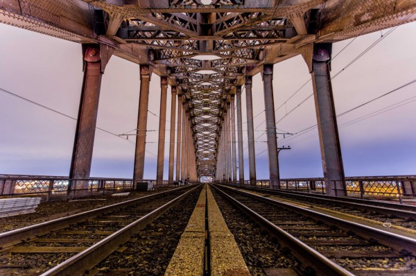 A beautifully-composed bridge photograph.