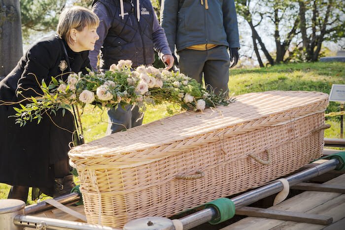 green burial scene