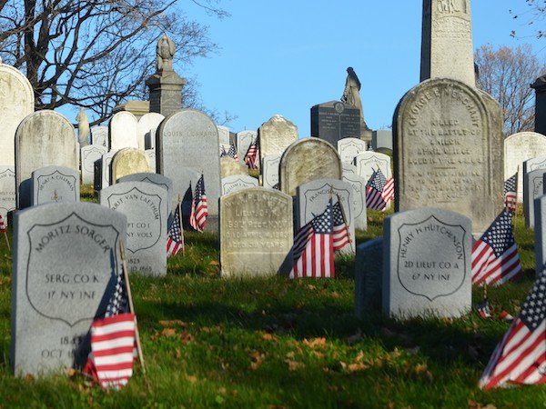 green-wood veteran graves