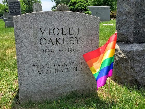 violet oakley grave